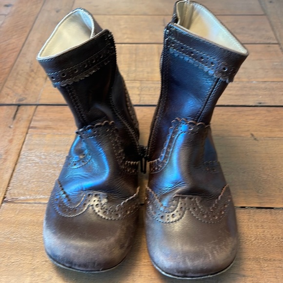 Spring Flower Boots - Picture 1 of 7